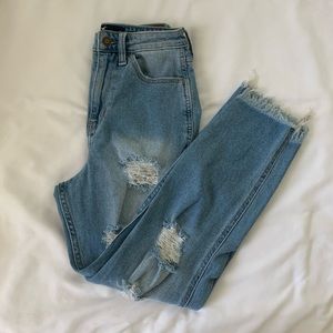 Hollister High Rise Mom/Boyfriend Jeans